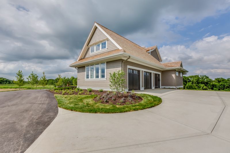 Who Does Residential Driveway Pavings